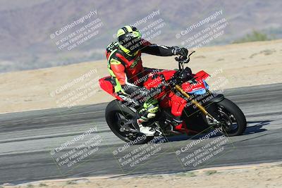 media/Dec-01-2025-Moto Forza (Mon) [[2daa91e15f]]/2-Intermediate Group/Session 4 Turn 9/